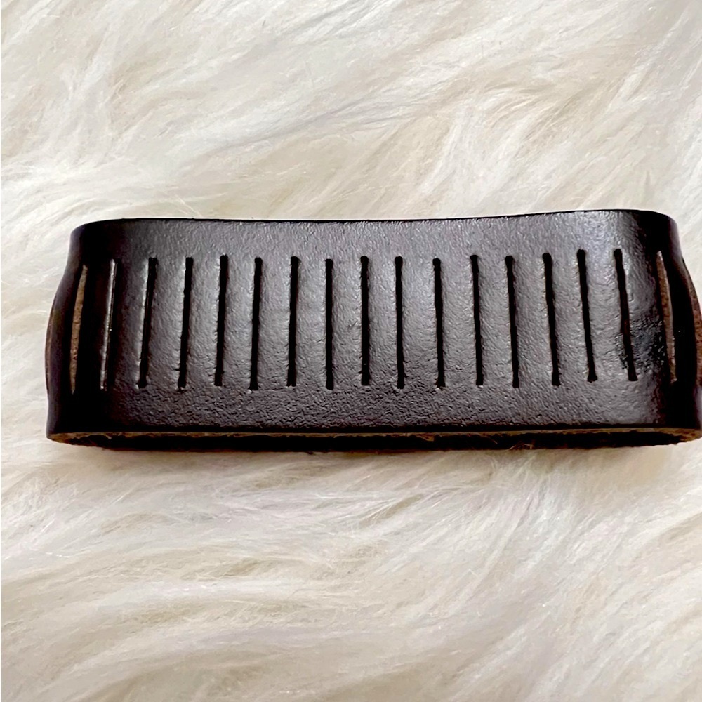 Unisex Leather Bracelet - Picture 2 of 7